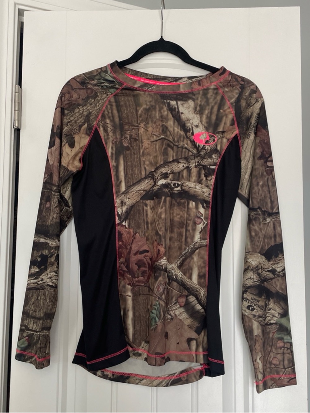 Camo Performance Shirt Small Pink Accent Hunting Outdoor Active Top